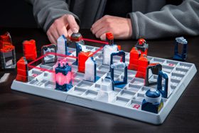Laser Chess Is A Fun Twist To The Classic Board Game (News Amazon Deals)